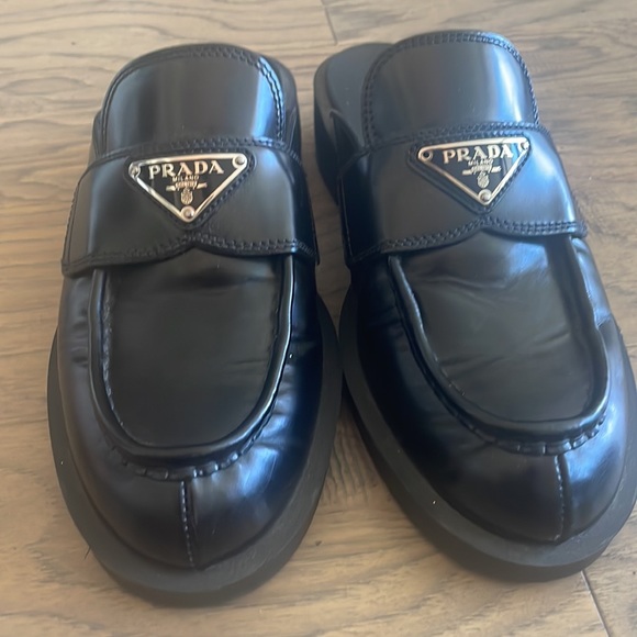Prada slip on loafers - Picture 3 of 5